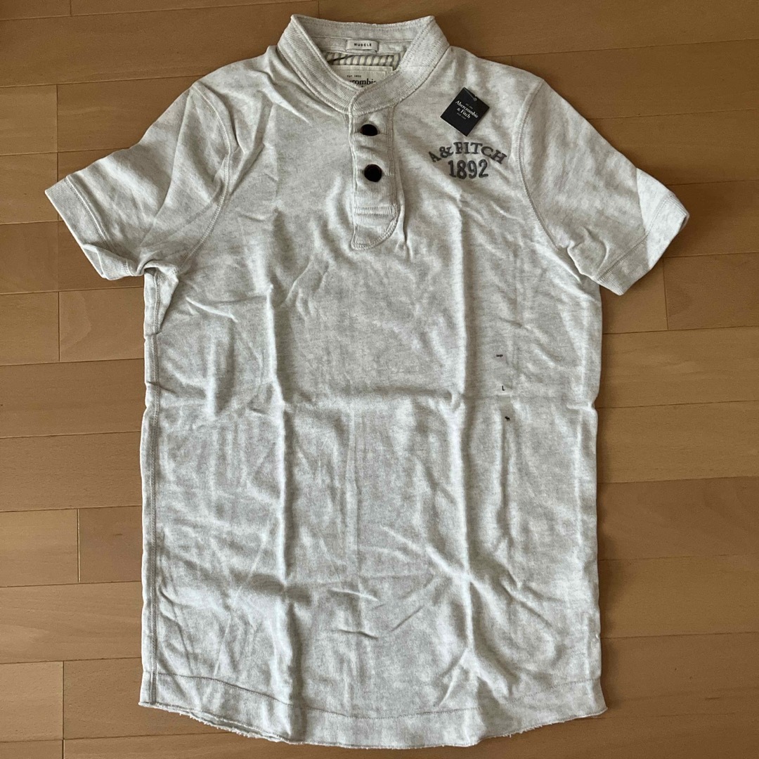 Abercrombie&Fitch(アバクロンビーアンドフィッチ)の新品　メンズ　Abercrombie & Fitch メンズのトップス(Tシャツ/カットソー(半袖/袖なし))の商品写真