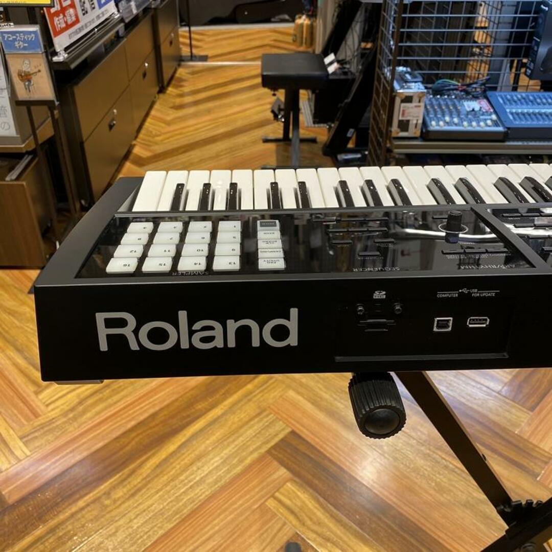 Roland(ローランド)のRoland（ローランド）/FA-06 Music Workstation【現物画像】 【中古】【USED】【マークイズ福岡ももち店】 楽器の鍵盤楽器(キーボード/シンセサイザー)の商品写真