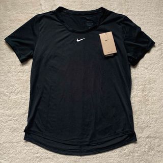 ナイキ(NIKE)のナイキ　Ｔシャツ　レディース　S(Tシャツ(半袖/袖なし))