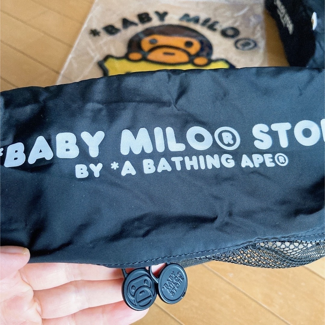 A BATHING APE(アベイシングエイプ)の新品 トラベルポーチ3点 ベイビーマイロストアA BATHING APE バッグ キッズ/ベビー/マタニティのキッズ/ベビー/マタニティ その他(その他)の商品写真