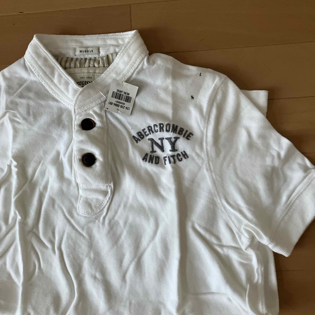 Abercrombie&Fitch(アバクロンビーアンドフィッチ)の新品　メンズ　Abercrombie & Fitch メンズのトップス(Tシャツ/カットソー(半袖/袖なし))の商品写真