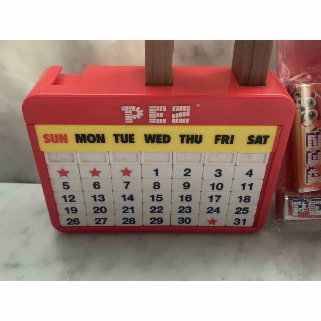 pez カレンダー パズル インテリア/住まい/日用品の文房具(カレンダー/スケジュール)の商品写真