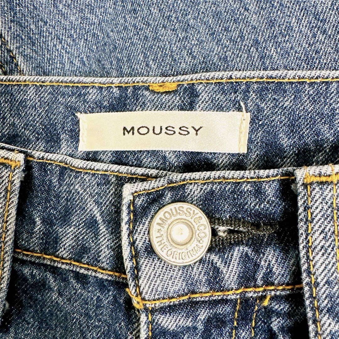 moussy(マウジー)のMOUSSY マウジー ハイウエスト テーパード デニム ブルー レディースのパンツ(デニム/ジーンズ)の商品写真