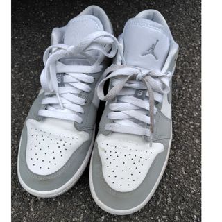 ナイキ(NIKE)のike WMNS Air Jordan 1 Low "Wolf Grey"(スニーカー)