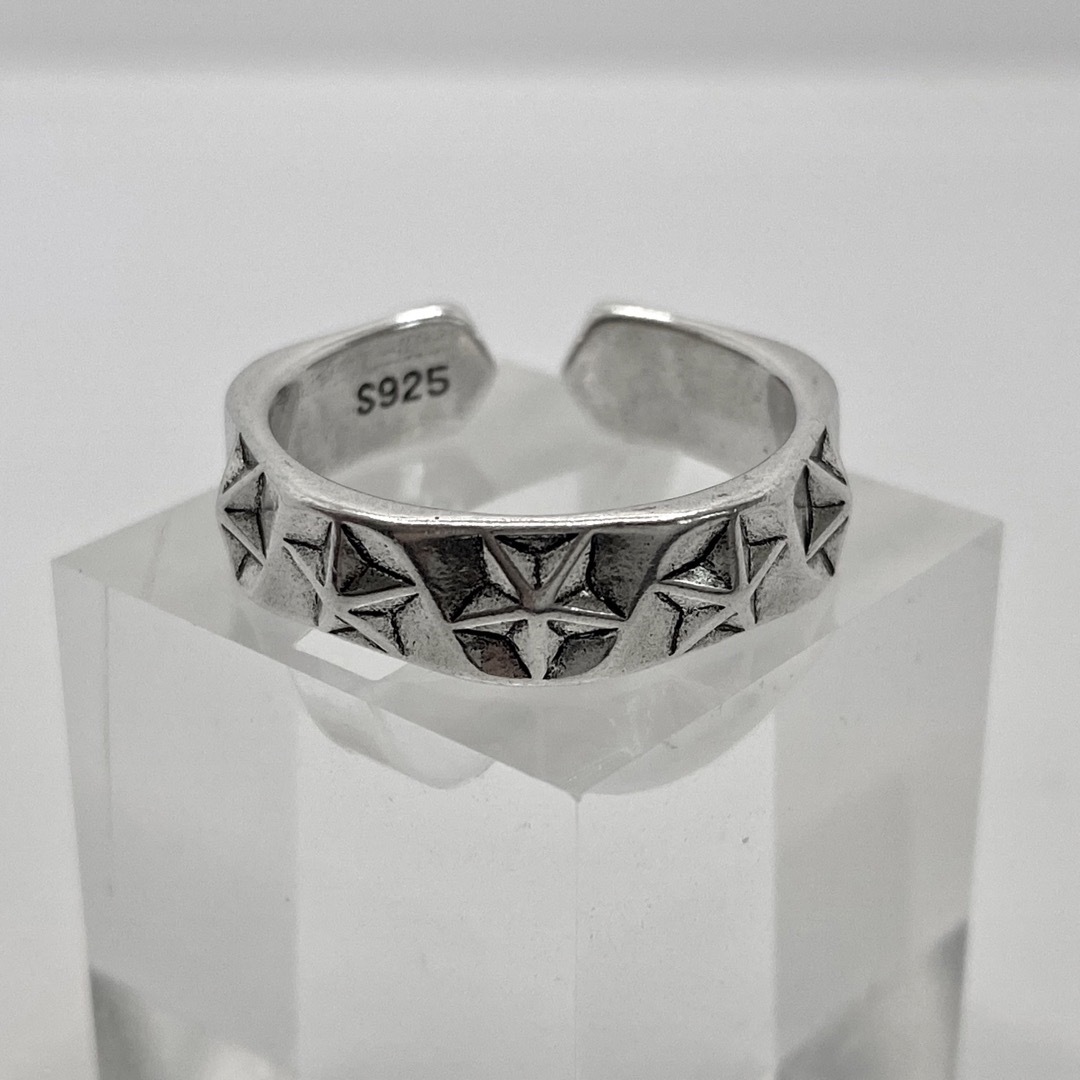 【匿名配送】 スター デザイン シルバー リング メンズのアクセサリー(リング(指輪))の商品写真