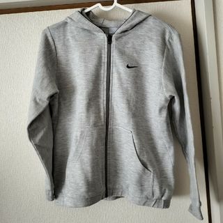 ナイキ(NIKE)のNIKE　ナイキ　パーカ　S　140(パーカー)