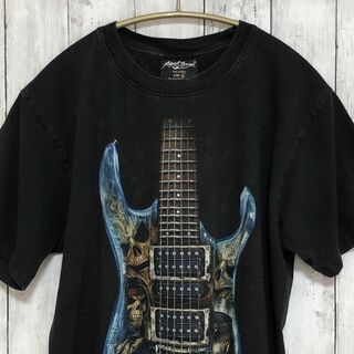 ミュージックティー(MUSIC TEE)のギターロゴ　楽器　バンドＴシャツ　サイズＭ　半袖Ｔシャツ　黒ブラック　メンズ古着(Tシャツ/カットソー(半袖/袖なし))
