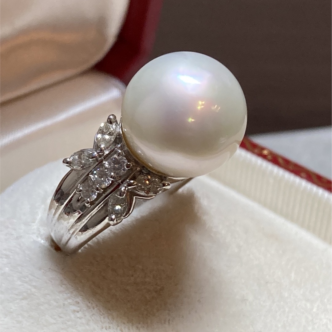 Pt900　大粒13.2mm 南洋真珠とダイヤモンドのリング レディースのアクセサリー(リング(指輪))の商品写真