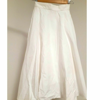 ジーユー(GU)のユニクロ　白　スカート　イージーケア　S(ロングスカート)