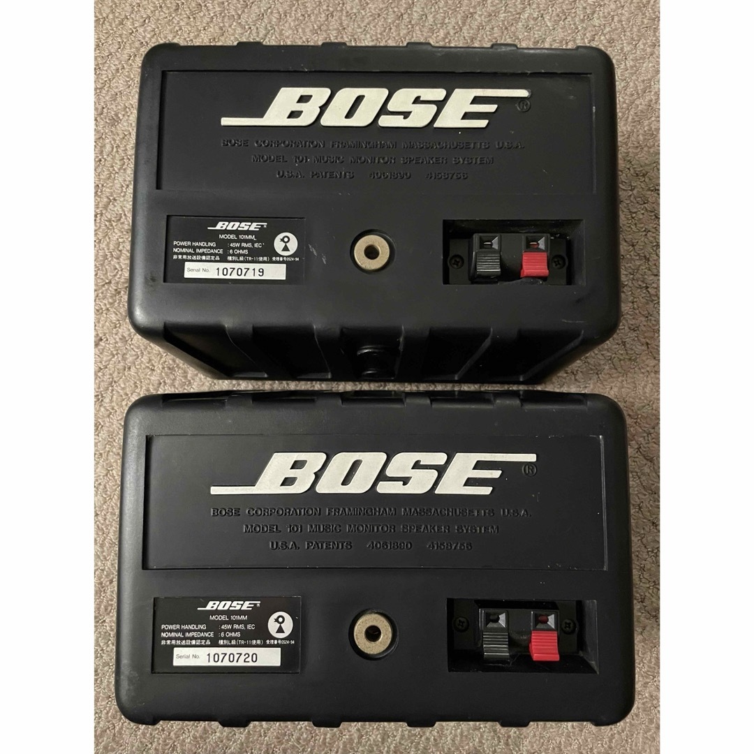 BOSE(ボーズ)の【美品美音】BOSE 101MM シリアル連番鳥マーク　スピーカーケーブル付き スマホ/家電/カメラのオーディオ機器(スピーカー)の商品写真