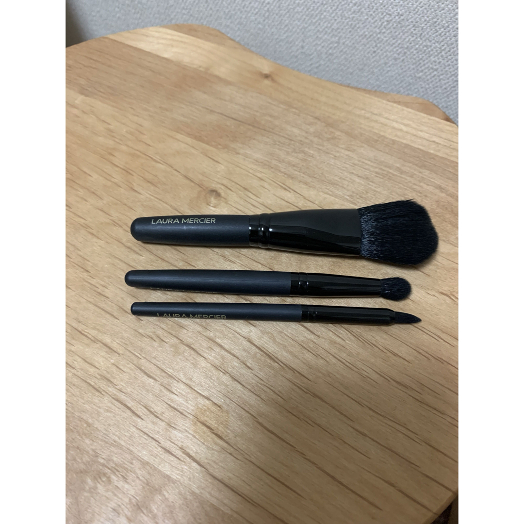 laura mercier - ローラメルシエ メイクブラシセットの通販 by あきん laura mercier - ローラメルシエ メイクブラシセットの通販 by あきん