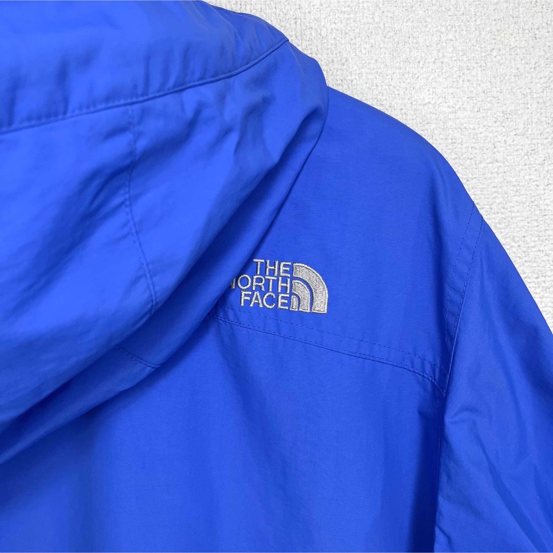 THE NORTH FACE(ザノースフェイス)の人気 THE NORTH FACE マウンテンパーカー レディースXL ロゴ刺繍 レディースのジャケット/アウター(ナイロンジャケット)の商品写真