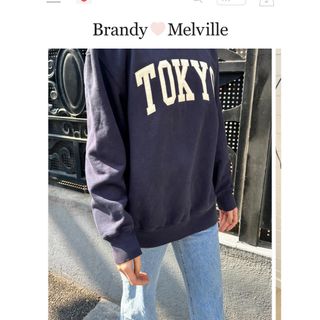 ブランディーメルビル(Brandy Melville)のErica Tokyo Sweatshirt  スウェット NAVY(トレーナー/スウェット)