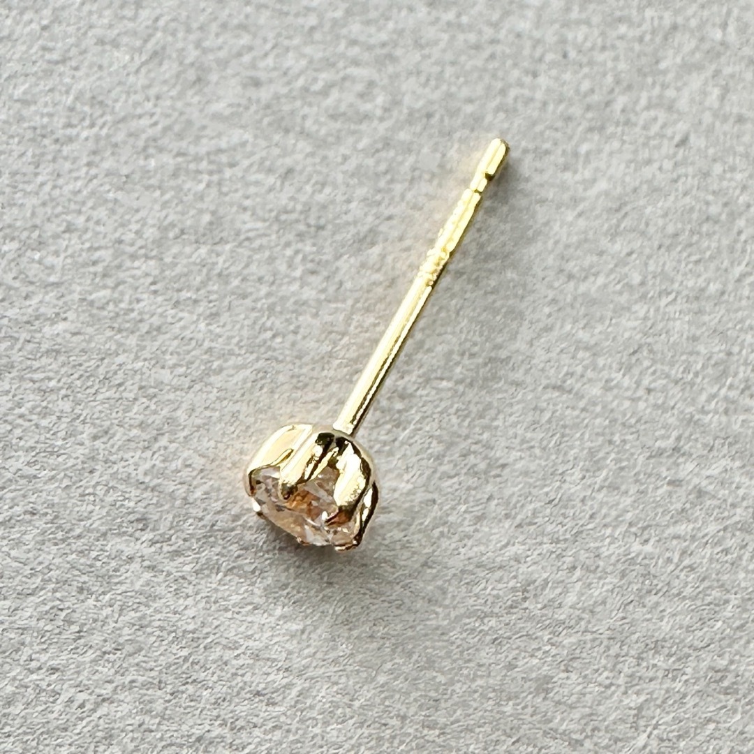 新品✨K18YG枠 合計0.07ctUP❗️天然ダイヤモンド ピアス 片耳 レディースのアクセサリー(ピアス)の商品写真