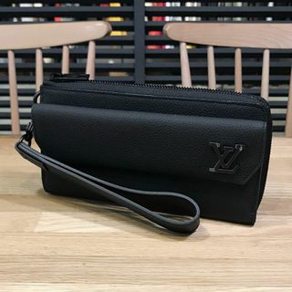 ルイヴィトン(LOUIS VUITTON)の新品同様 ルイヴィトン LVアエログラム ジッピーウォレット トリヨン 長財布(長財布)