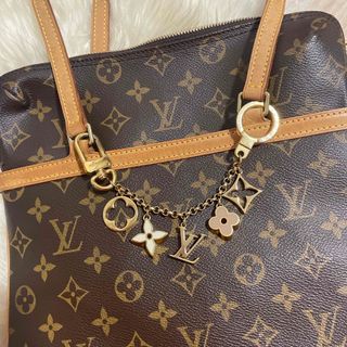 ルイヴィトン(LOUIS VUITTON)のルイヴィトンlouisvuittonバッグチャーム　キーホルダー(キーホルダー)