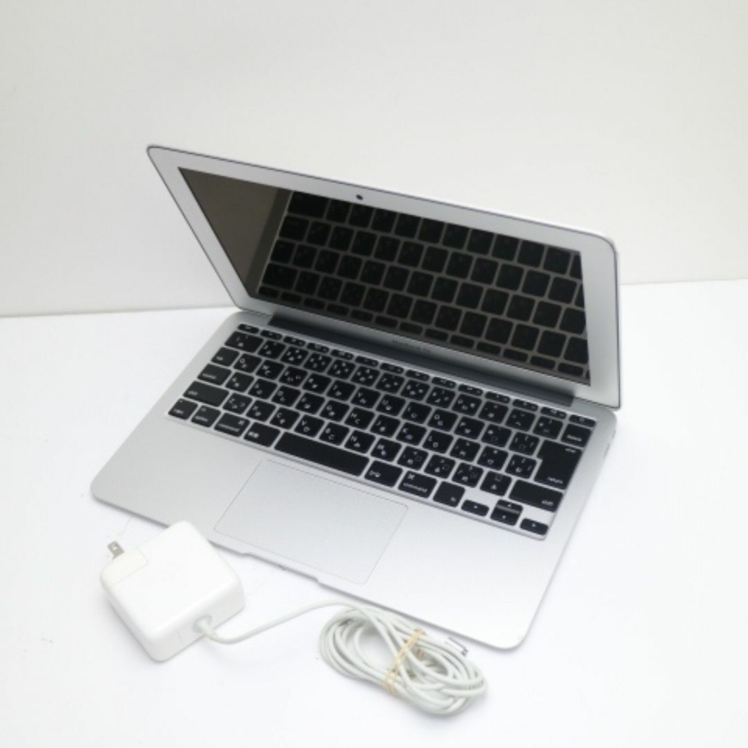 Apple(アップル)の美品MacBookAir2013 11インチi5 4GB128GB M777 スマホ/家電/カメラのPC/タブレット(ノートPC)の商品写真