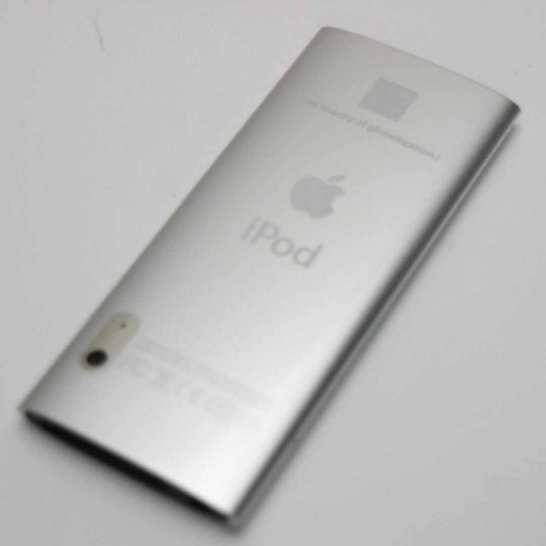 iPod(アイポッド)の超美品 iPOD nano 第5世代 8GB シルバー M777 スマホ/家電/カメラのオーディオ機器(ポータブルプレーヤー)の商品写真