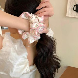 【色: ライトピンク】Briskyjp シュシュ ヘアゴム 花柄の生地 可愛いシ(その他)