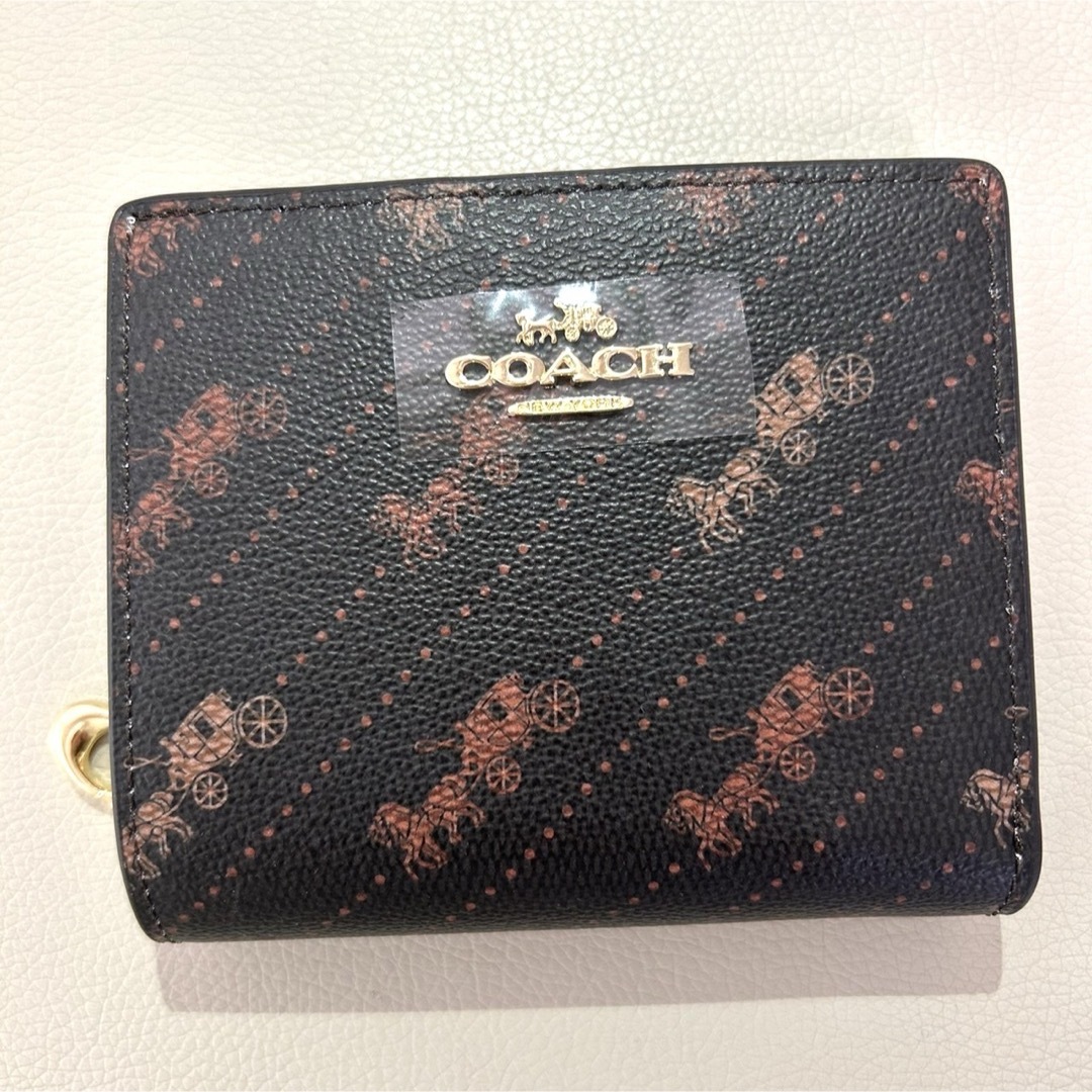 COACH(コーチ)の【新品未使用】COACH コーチ ホースアンドキャリッジ 二つ折り財布 ブラック レディースのファッション小物(財布)の商品写真