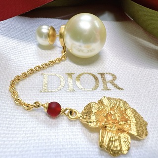 ディオール(Dior)の正規品Christian Diorディオール　パール　ピアス片耳　入手困難　美品(ピアス)