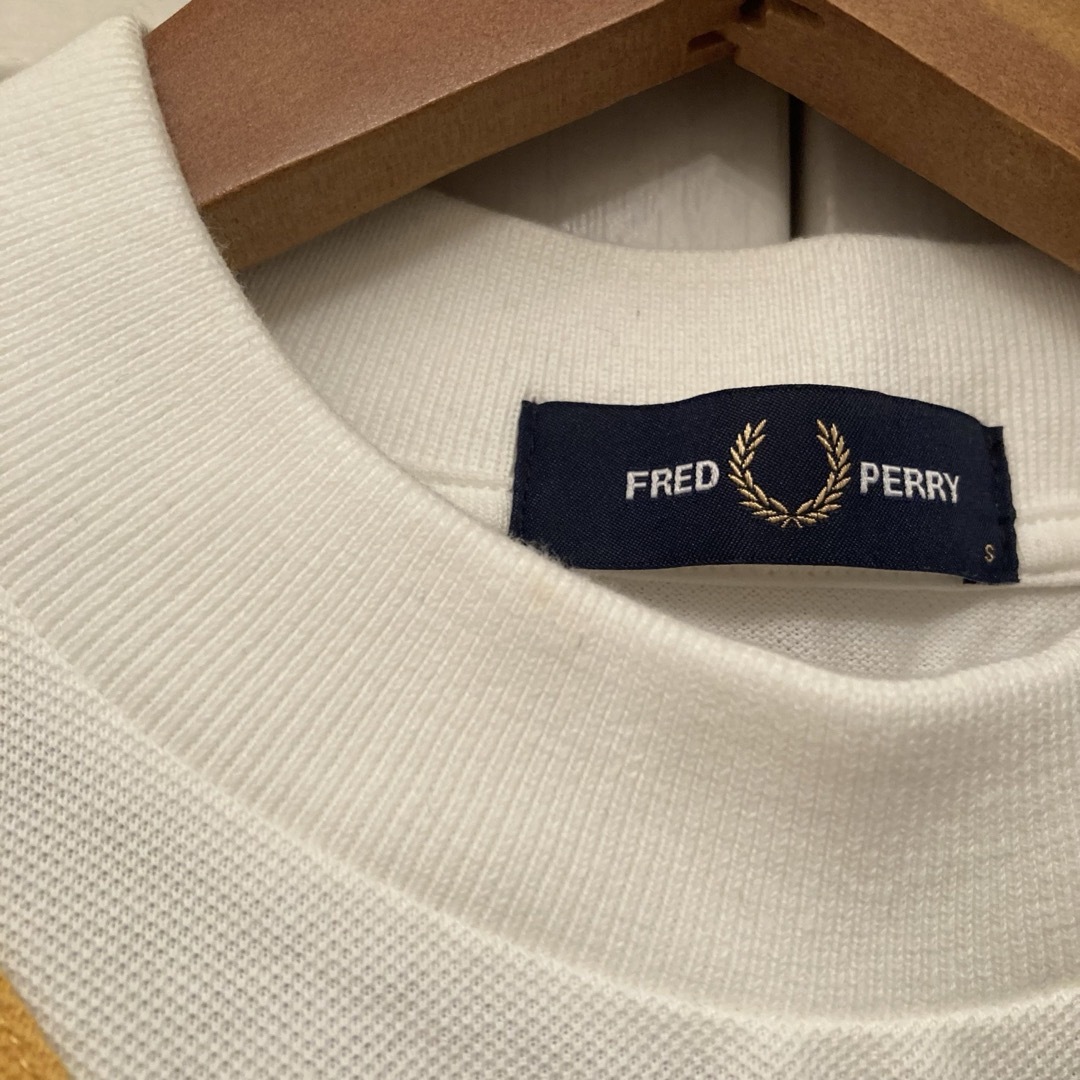 FRED PERRY(フレッドペリー)のフレッドペリー　半袖Tシャツ レディースのトップス(Tシャツ(半袖/袖なし))の商品写真