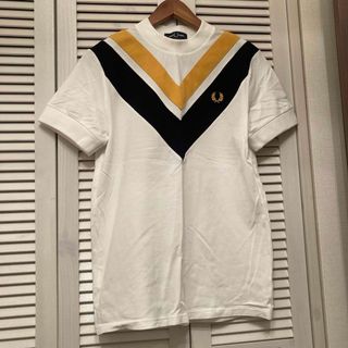 FRED PERRY - フレッドペリー　半袖Tシャツ