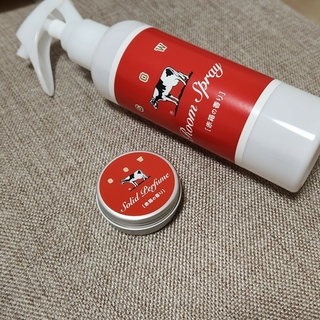 COW - 赤箱の香り　練り香水とルームスプレー　数量限定商品です☆　赤箱