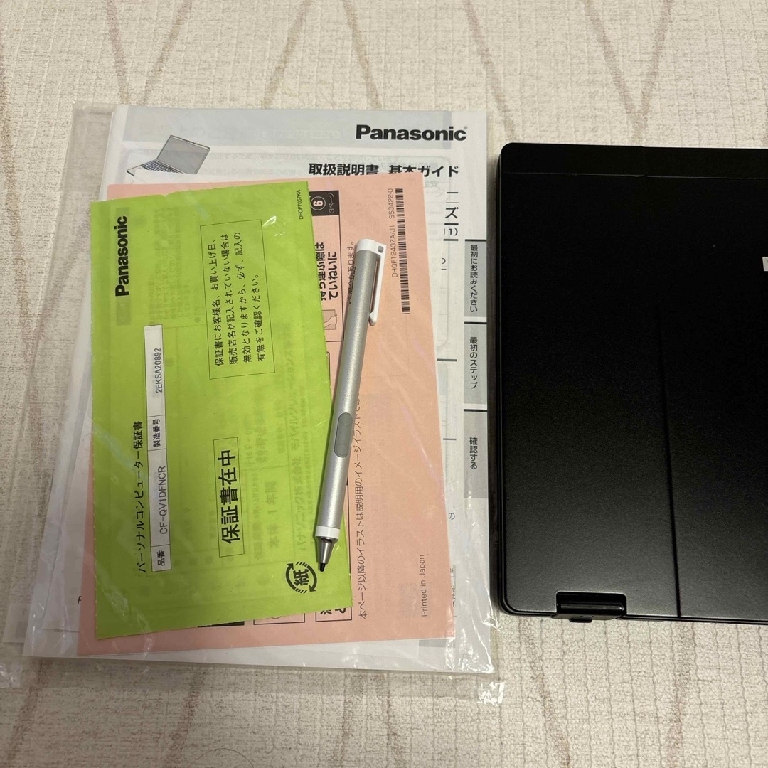 Panasonic(パナソニック)のLet's note QV1 CF-QV1DFNCR SIMフリー スマホ/家電/カメラのPC/タブレット(ノートPC)の商品写真