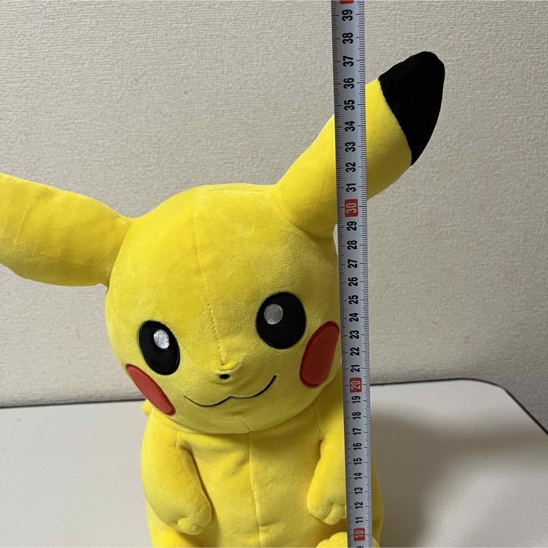 ポケモン　等身大　ピカチュウ　ぬいぐるみ エンタメ/ホビーのおもちゃ/ぬいぐるみ(ぬいぐるみ)の商品写真