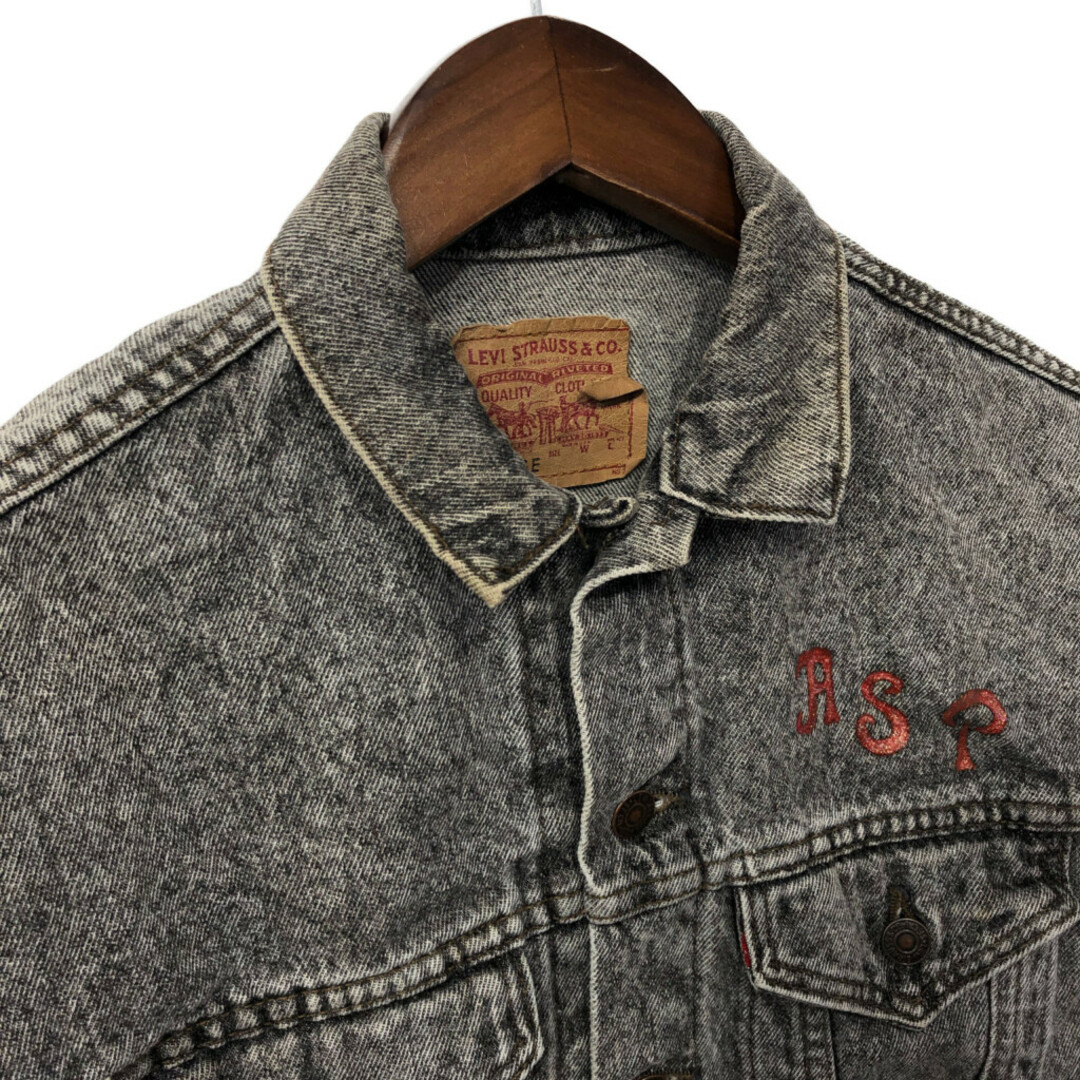 Levi's(リーバイス)のUSA製 Levi's リーバイス ペイントリメイクデニムジャケット アメカジ グレー (メンズ L) 中古 古着 Q3840 メンズのジャケット/アウター(Gジャン/デニムジャケット)の商品写真