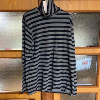 ユニクロ(UNIQLO)のユニクロ/UNIQLO  タートルネックカットソー　黒＋グレー　ボーダー未使用(Tシャツ/カットソー(半袖/袖なし))