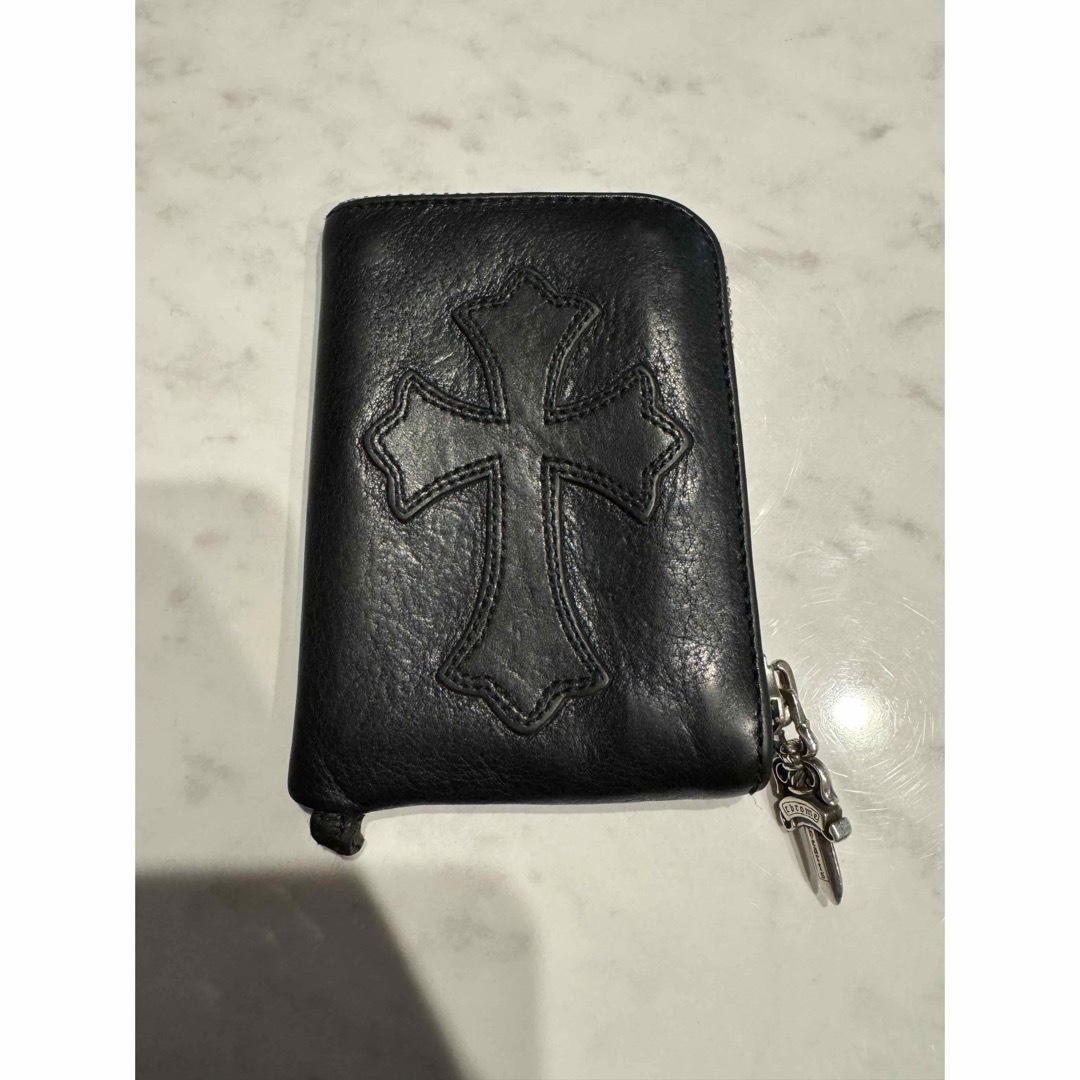 Chrome Hearts(クロムハーツ)のchrome hearts タイニーzip セメタリークロスパッチ　ウォレット メンズのファッション小物(コインケース/小銭入れ)の商品写真