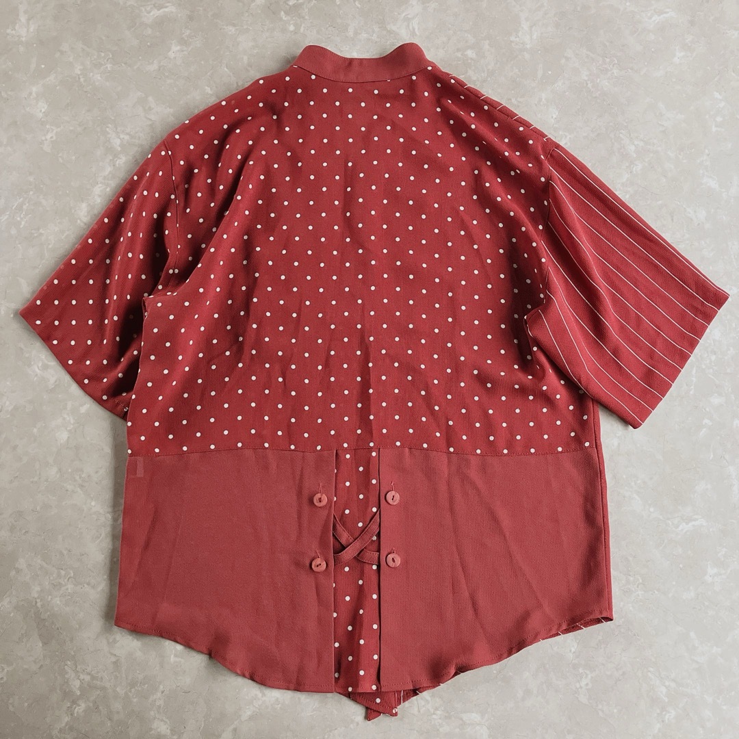 Grimoire(グリモワール)のused レトロ ドット柄 シャツ ブラウス 古着 ヴィンテージ vintage レディースのトップス(シャツ/ブラウス(半袖/袖なし))の商品写真