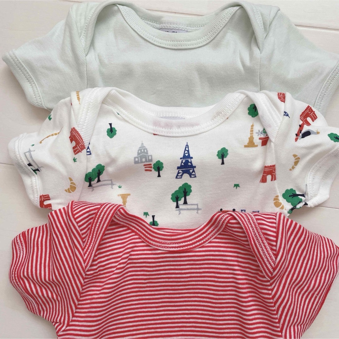 PETIT BATEAU(プチバトー)のプチバトー　半袖ボディ3枚組　24m キッズ/ベビー/マタニティのベビー服(~85cm)(ロンパース)の商品写真