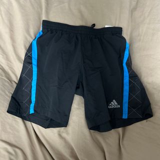 アディダス(adidas)のadidas ハーフパンツ(ショートパンツ)