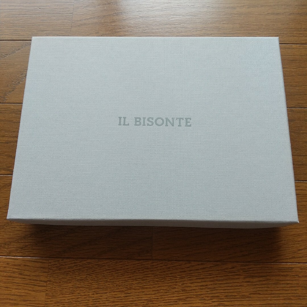 IL BISONTE(イルビゾンテ)の新品未使用 イルビゾンテ IL BISONTE レザーポーチ 財布 コインケース レディースのファッション小物(ポーチ)の商品写真