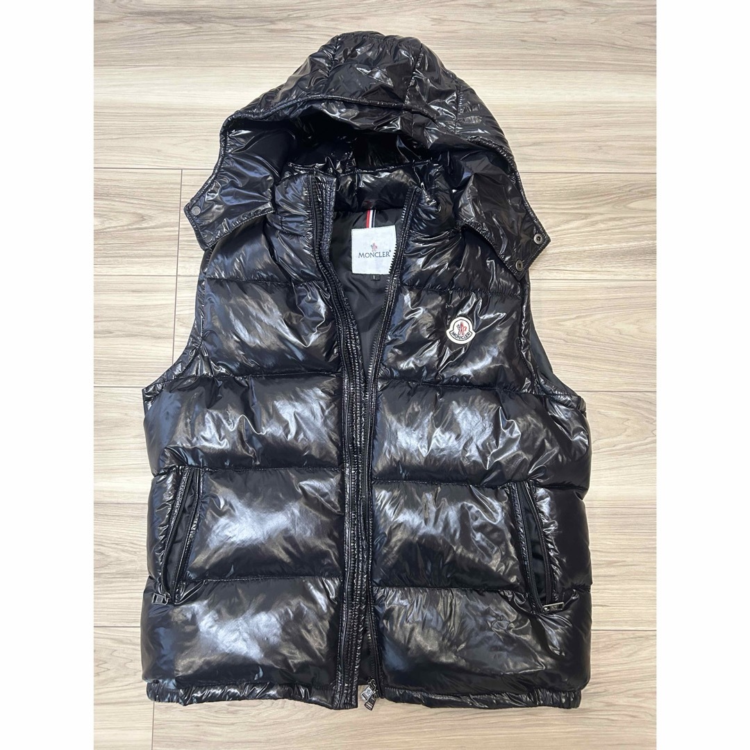 MONCLER - モンクレール ダウンベストの通販 by しおこしょう's shop 