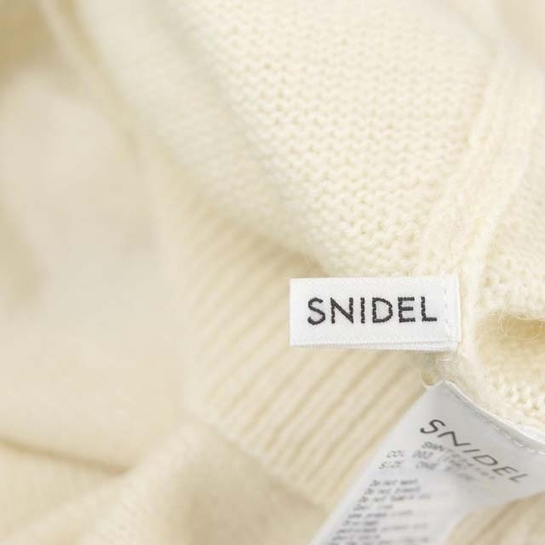 SNIDEL(スナイデル)のスナイデル 23AW レーストリミングニットプルオーバー 長袖 F アイボリー レディースのトップス(ニット/セーター)の商品写真