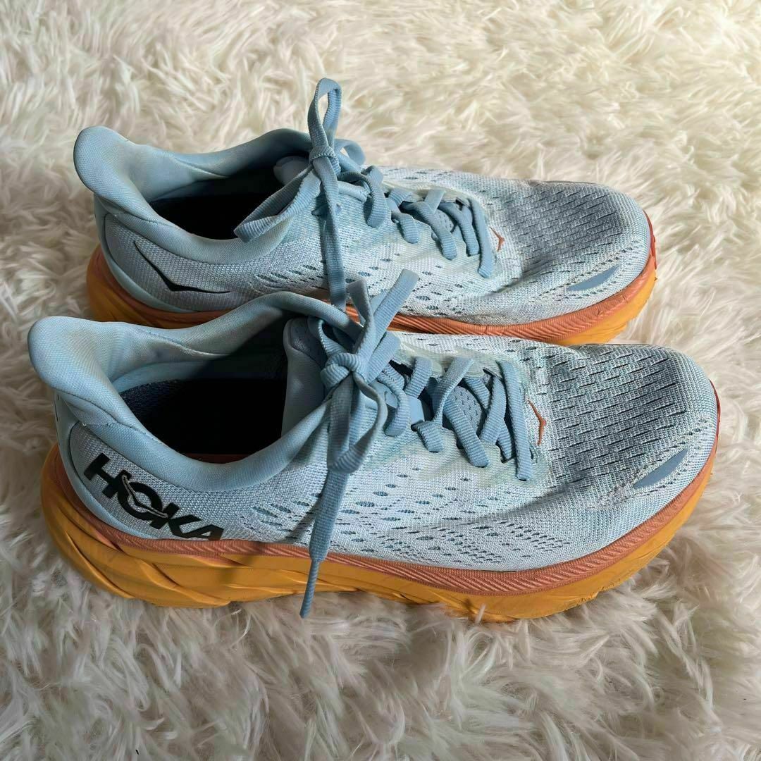 HOKA ONE ONE(ホカオネオネ)のHOKA ONE ONEランニングシューズCLIFTON 8 WIDE 23cm レディースの靴/シューズ(スニーカー)の商品写真