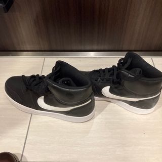 NIKE スニーカー(スニーカー)