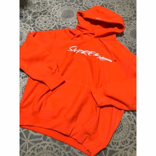 シュプリーム(Supreme)のSupreme Futura Hooded Sweatshirt パーカー　M(パーカー)