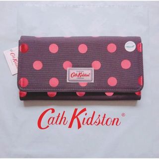 キャスキッドソン(Cath Kidston)の【新品未使用】キャスキッドソン トラベル ドキュメントホルダー 長財布 水玉(財布)