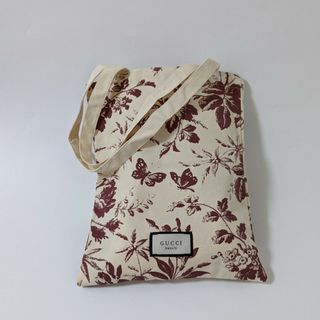 Gucci - 新品！Gucci　グッチ トートバッグ  ノベルティ　レッド