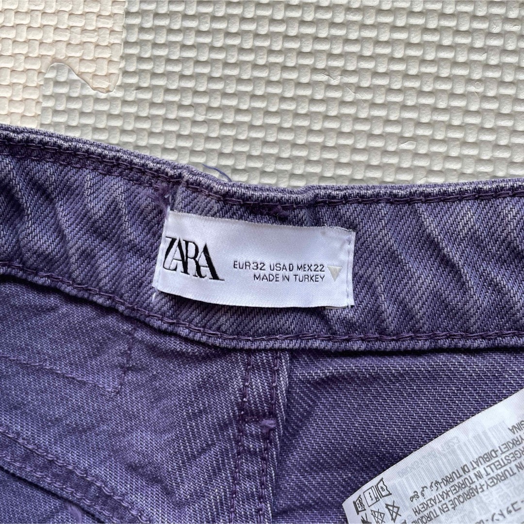 ZARA(ザラ)のZARA ザラ　ワイドレッグデニムパンツ　パープル 32 5号 xs ワイド レディースのパンツ(デニム/ジーンズ)の商品写真