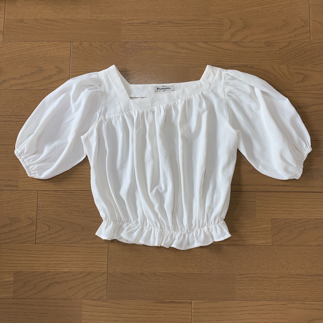 パフスリーブ　ブラウス レディースのトップス(シャツ/ブラウス(半袖/袖なし))の商品写真