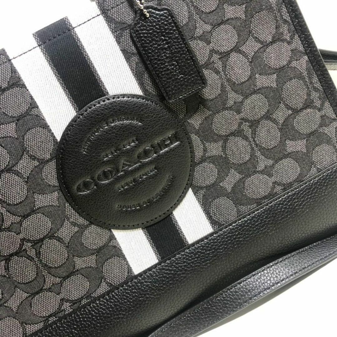 COACH(コーチ)のコーチCOACH シグネチャー ショルダー トートBLACK 4113 レディースのバッグ(トートバッグ)の商品写真