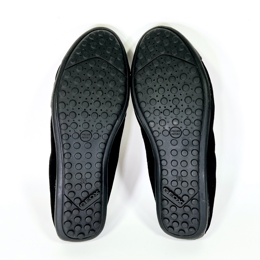 GEOX(ジェオックス)の【新品未使用】GEOX エナメル スエード フラットシューズ  黒 22.5 レディースの靴/シューズ(バレエシューズ)の商品写真