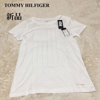 トミーヒルフィガー(TOMMY HILFIGER)の【新品】トミーヒィルフィガー　カットソー　白(カットソー(半袖/袖なし))