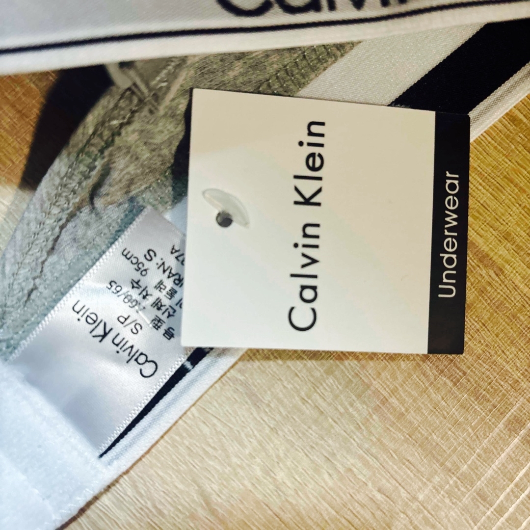 Calvin Klein(カルバンクライン)のカルバンクライン ブラS レディースの下着/アンダーウェア(ブラ)の商品写真